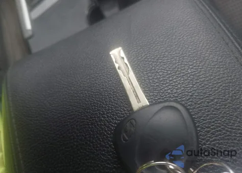 2011 Hyundai Sonata Gls from USA, damaged, VIN 5NPEB4AC1BH010509